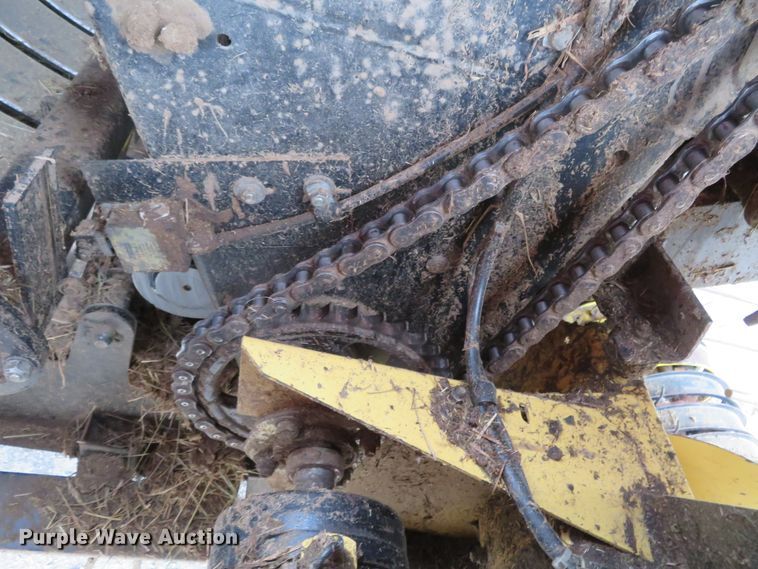 image for item FP9278 1999 New Holland 595  large square baler