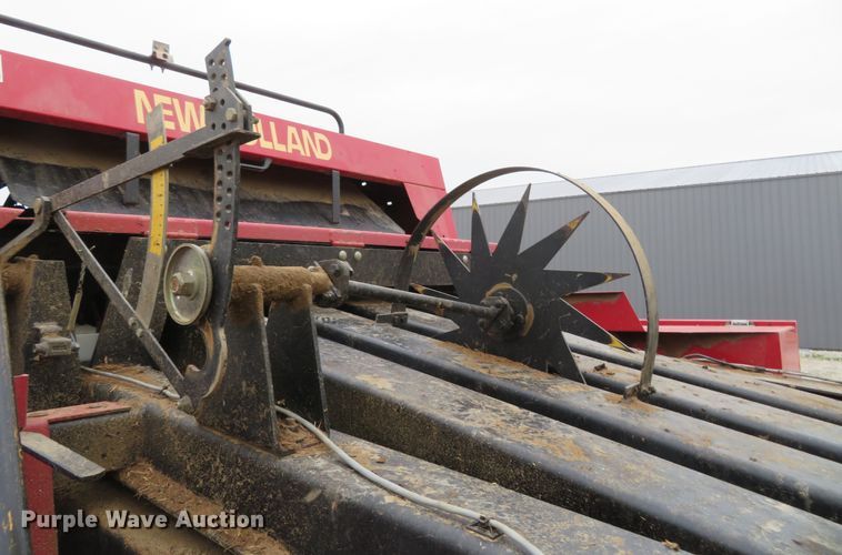 image for item FP9278 1999 New Holland 595  large square baler