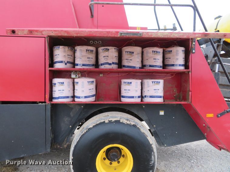 image for item FP9278 1999 New Holland 595  large square baler