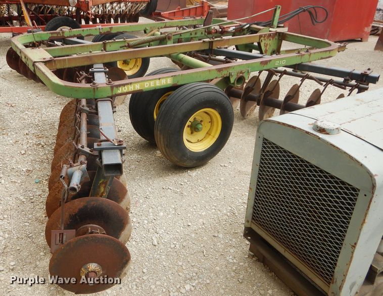 image for item HF9210 John Deere 210  off-set disk
