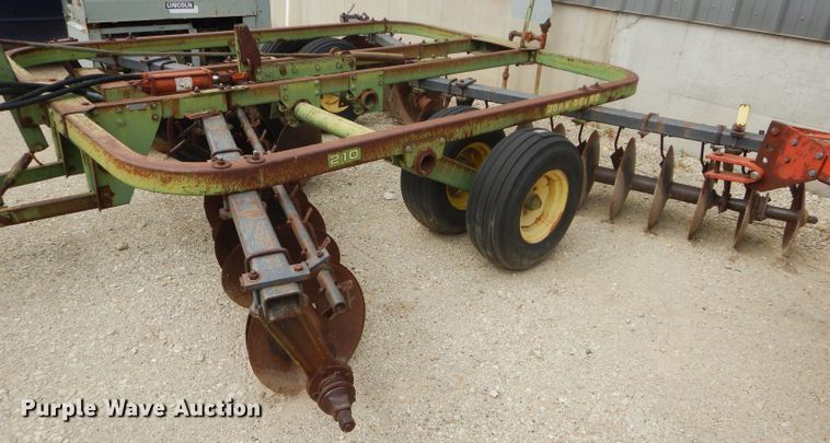 image for item HF9210 John Deere 210  off-set disk