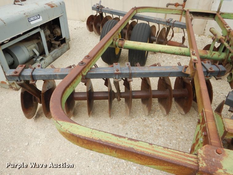 image for item HF9210 John Deere 210  off-set disk