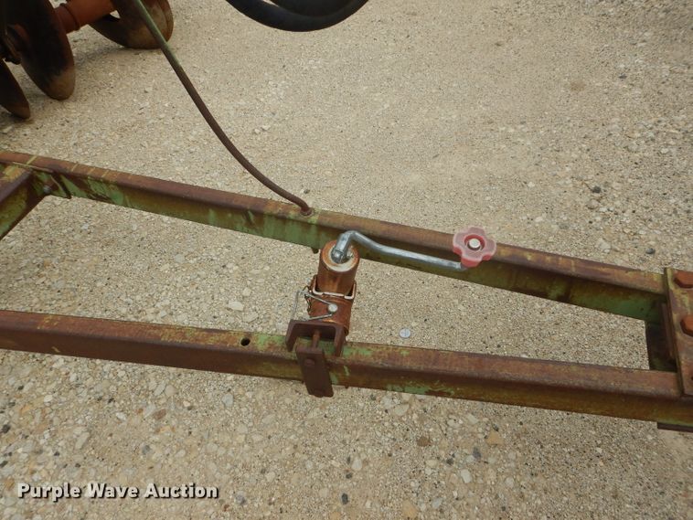 image for item HF9210 John Deere 210  off-set disk