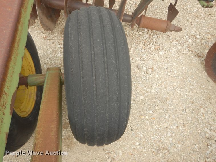 image for item HF9210 John Deere 210  off-set disk