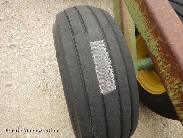 image for item HF9210 John Deere 210  off-set disk