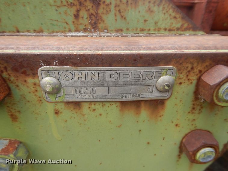 image for item HF9210 John Deere 210  off-set disk
