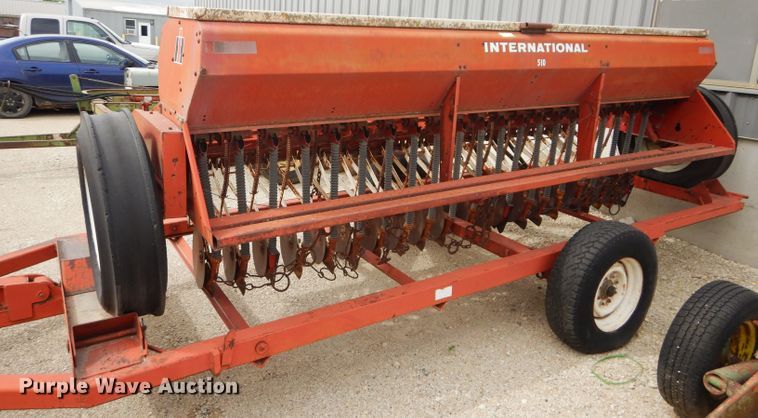 image for item HF9211 International 510  grain drill