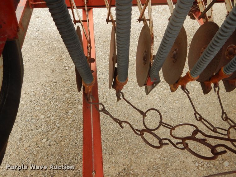 image for item HF9211 International 510  grain drill