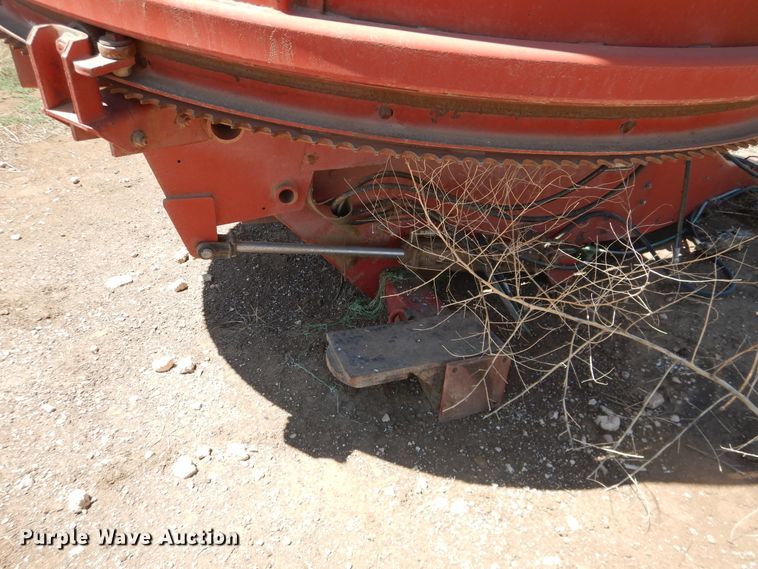 image for item HI9073 Case IH 8610  bale processor