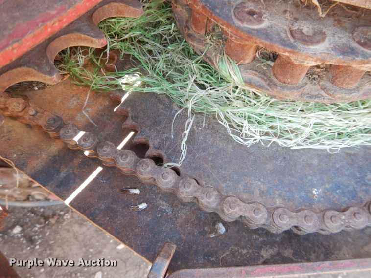 image for item HI9073 Case IH 8610  bale processor