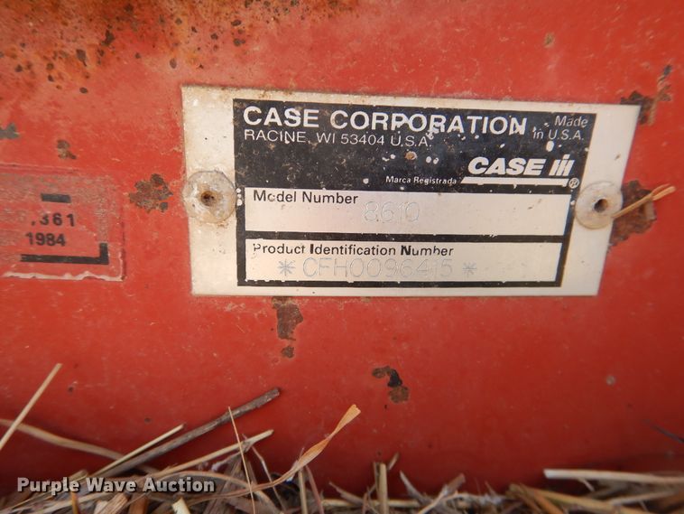 image for item HI9073 Case IH 8610  bale processor