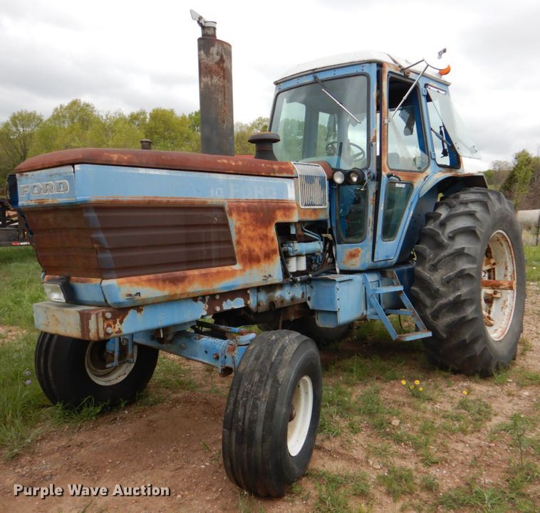 image for item HL9412 Ford TW30  tractor