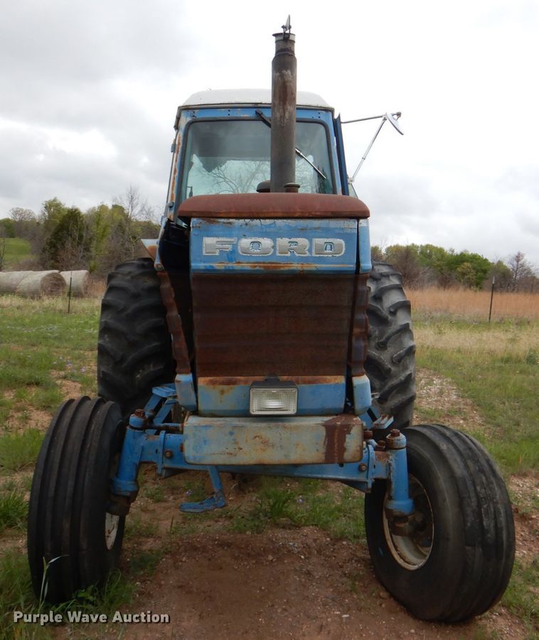 image for item HL9412 Ford TW30  tractor