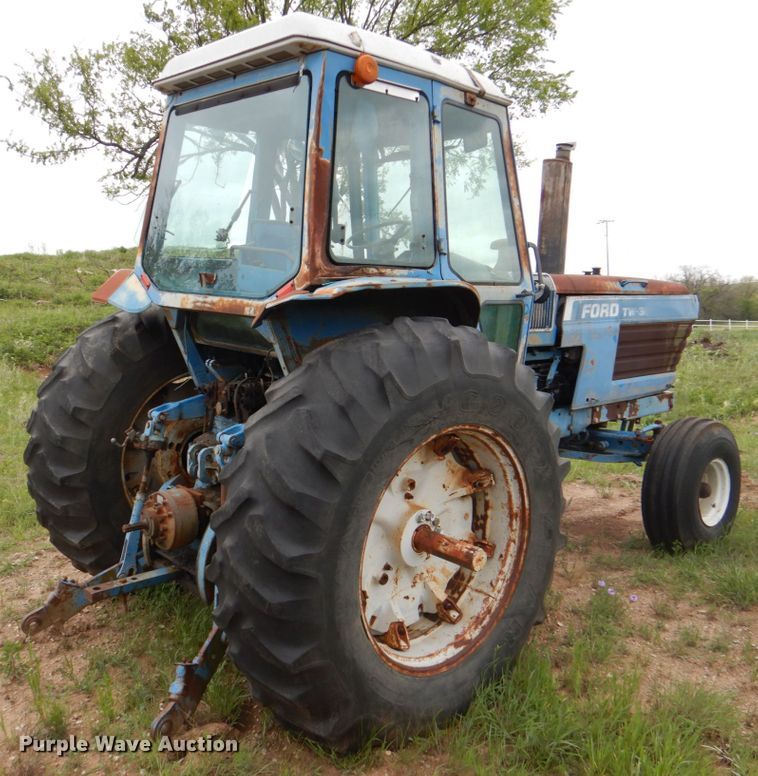 image for item HL9412 Ford TW30  tractor