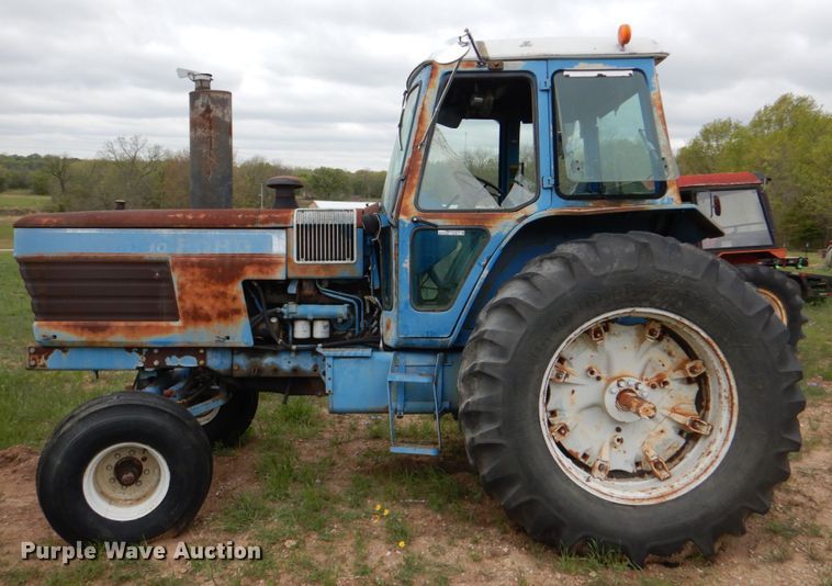 image for item HL9412 Ford TW30  tractor