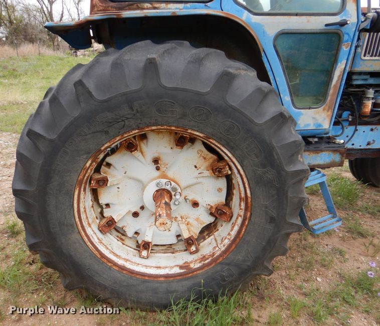 image for item HL9412 Ford TW30  tractor