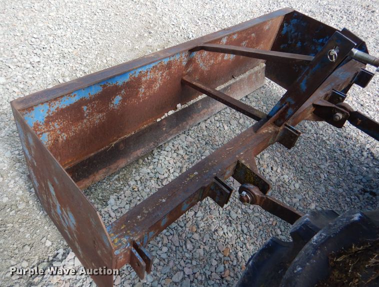 image for item HL9451 Long 510  tractor