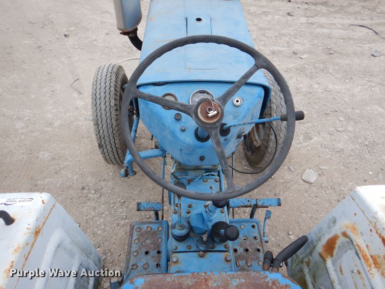 image for item HL9457 Ford A1012T  tractor