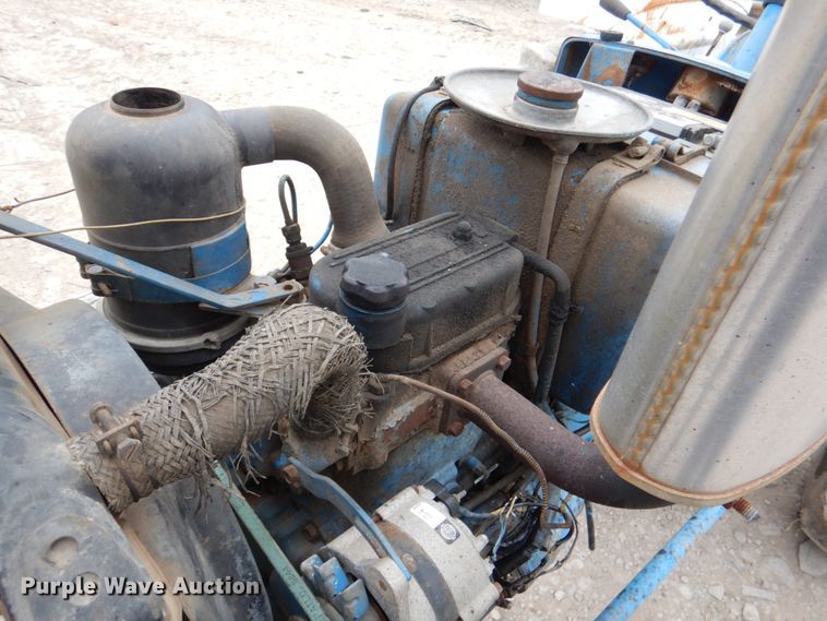 image for item HL9457 Ford A1012T  tractor