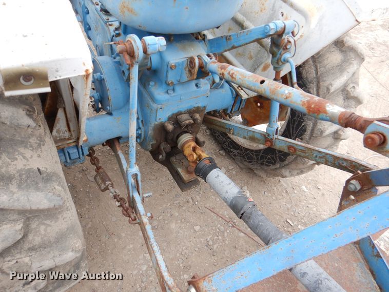 image for item HL9457 Ford A1012T  tractor