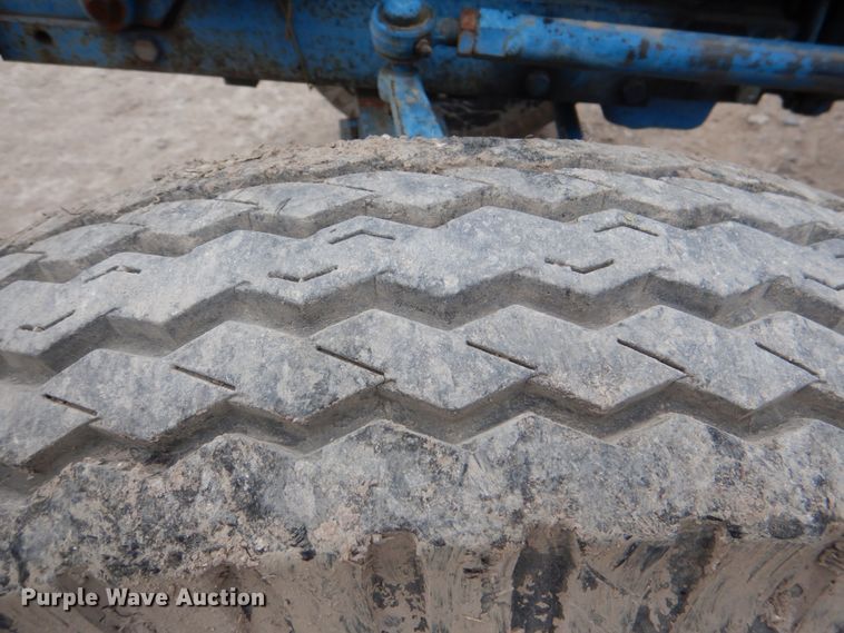 image for item HL9457 Ford A1012T  tractor