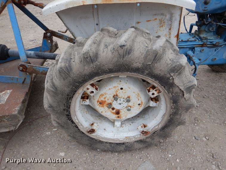 image for item HL9457 Ford A1012T  tractor