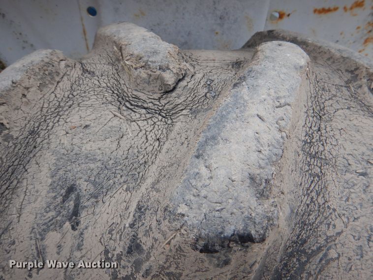 image for item HL9457 Ford A1012T  tractor