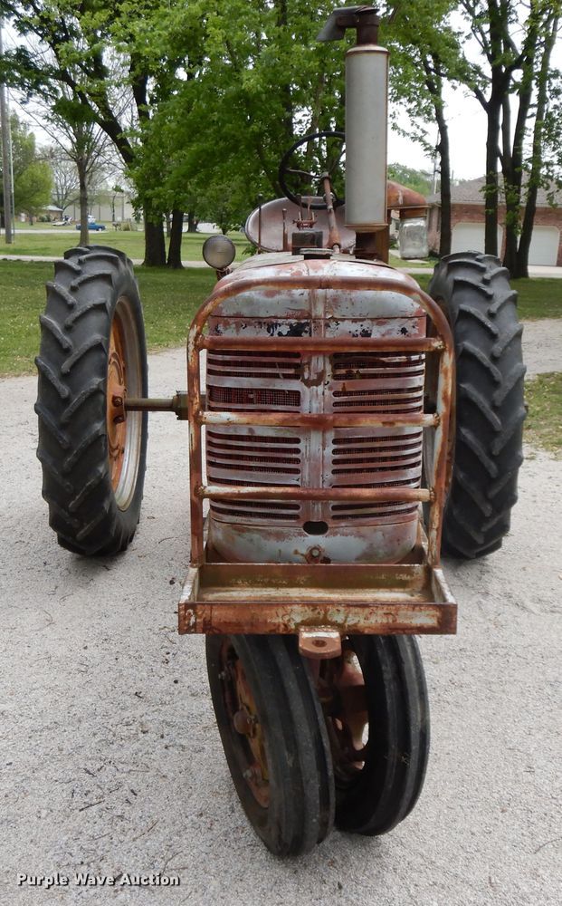 image for item HO9417 1953 Farmall Super C  tractor