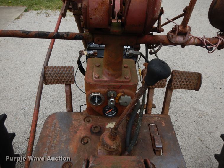 image for item HO9417 1953 Farmall Super C  tractor