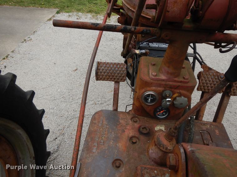 image for item HO9417 1953 Farmall Super C  tractor