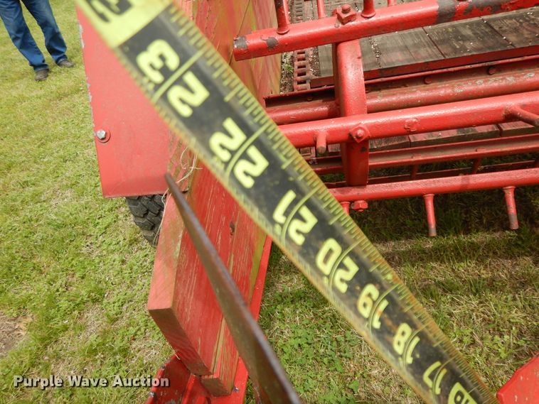 image for item HO9419 McCormick  manure spreader