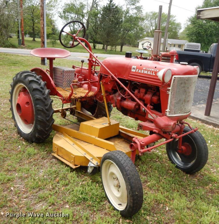 image for item HO9421 1950 Farmall Cub  tractor