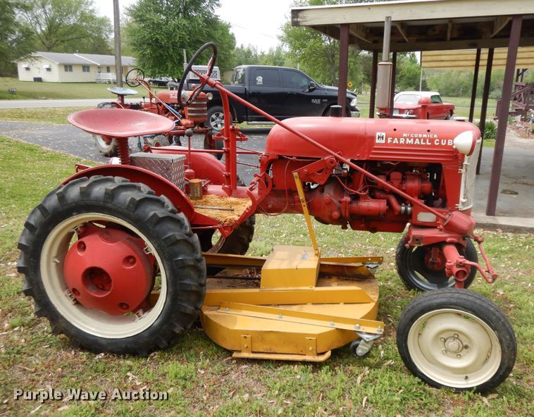 image for item HO9421 1950 Farmall Cub  tractor