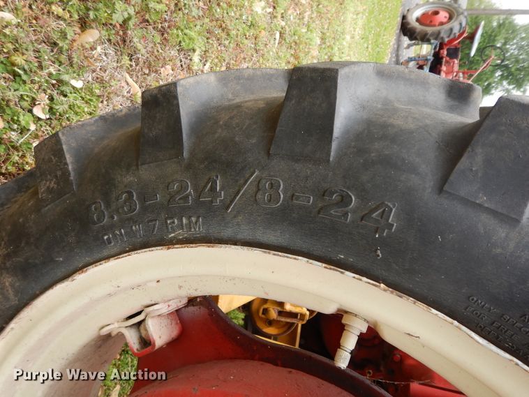 image for item HO9421 1950 Farmall Cub  tractor