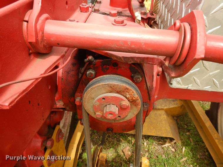 image for item HO9421 1950 Farmall Cub  tractor