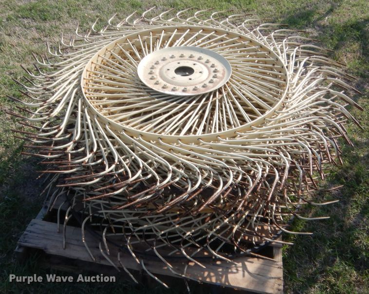 H&S BF16 hay rake parts in Cherokee, OK Item IP9747 sold Purple Wave