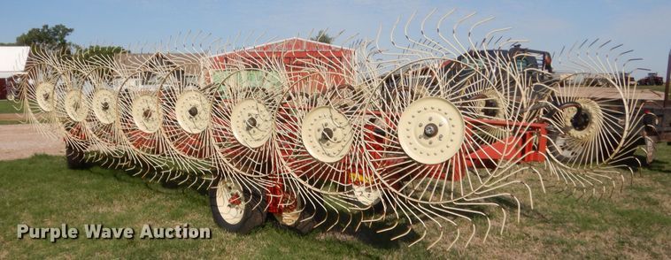 image for item IP9748 H&S BF16  hay rake