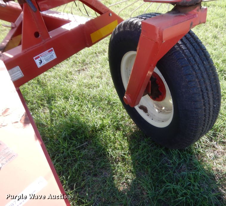 image for item IP9748 H&S BF16  hay rake