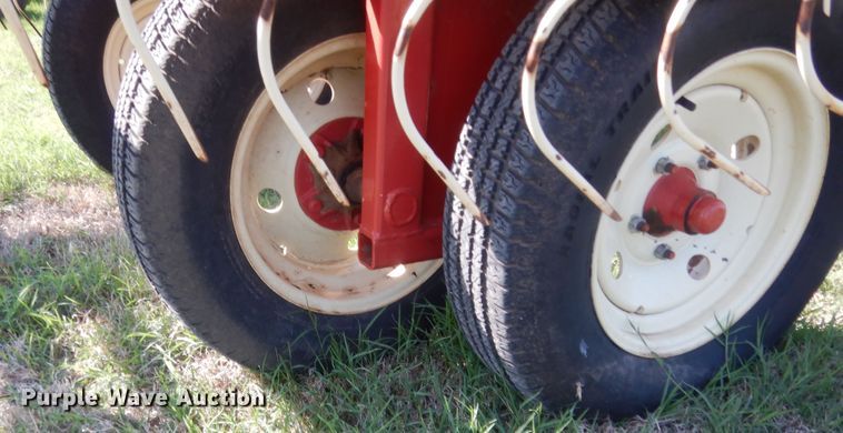 image for item IP9748 H&S BF16  hay rake