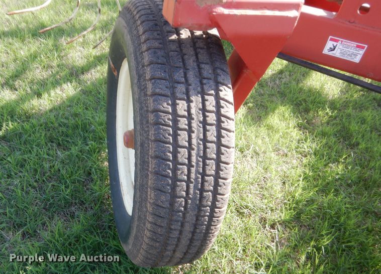 image for item IP9749 H&S BF16  hay rake