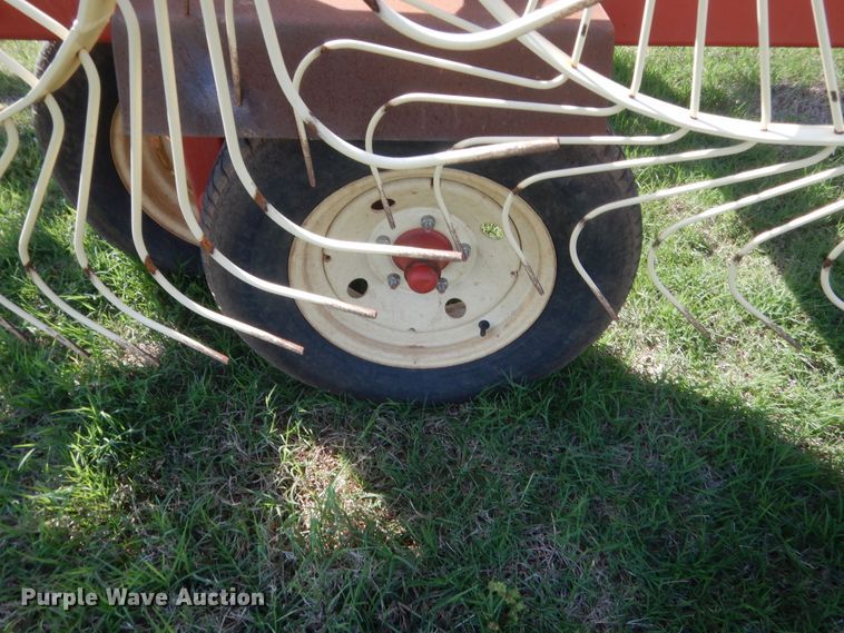 image for item IP9749 H&S BF16  hay rake