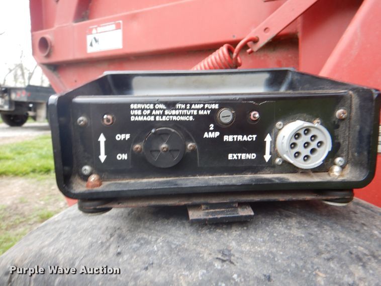 image for item IQ9289 1992 New Holland 660  Fastnet round baler