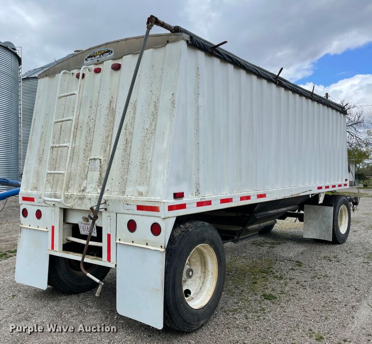 image for item IR9867 1999 Jet  grain trailer
