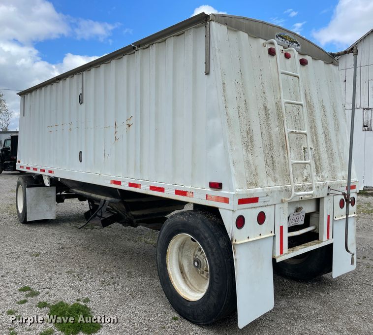 image for item IR9867 1999 Jet  grain trailer