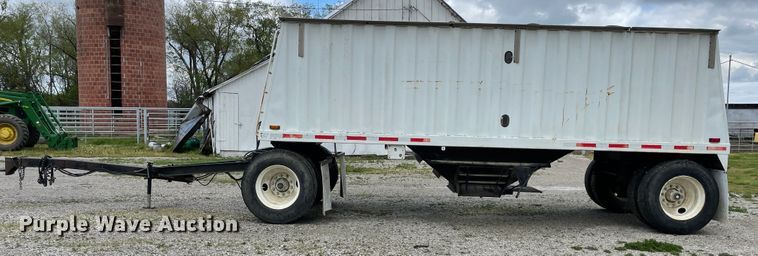 image for item IR9867 1999 Jet  grain trailer