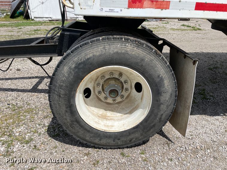 image for item IR9867 1999 Jet  grain trailer