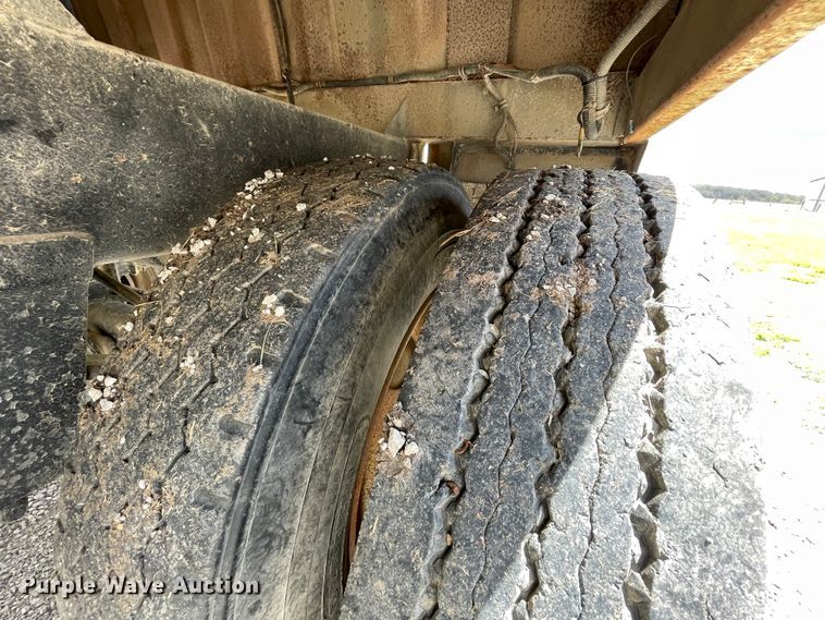 image for item IR9867 1999 Jet  grain trailer