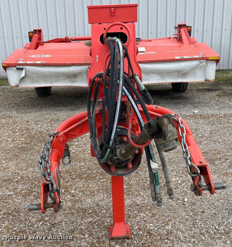 image for item IR9892 Kuhn FC4000RG  windrower