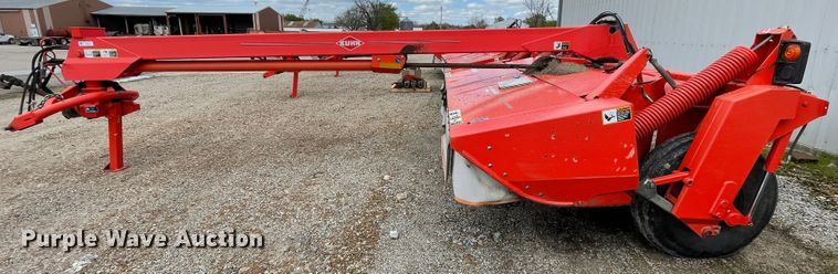 image for item IR9892 Kuhn FC4000RG  windrower