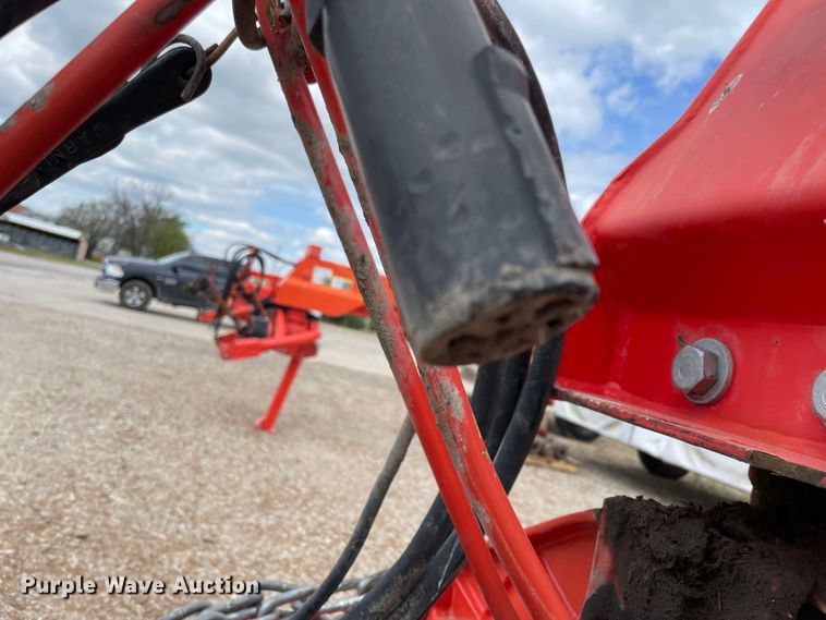 image for item IR9892 Kuhn FC4000RG  windrower